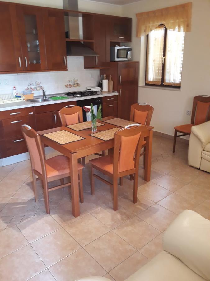 אומאג Apartments Jasna מראה חיצוני תמונה